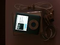 iPod touch (4- ) 8gb, iPod nano (3- ) 8gb,iPod shuffle 1gb-img_0459.jpg